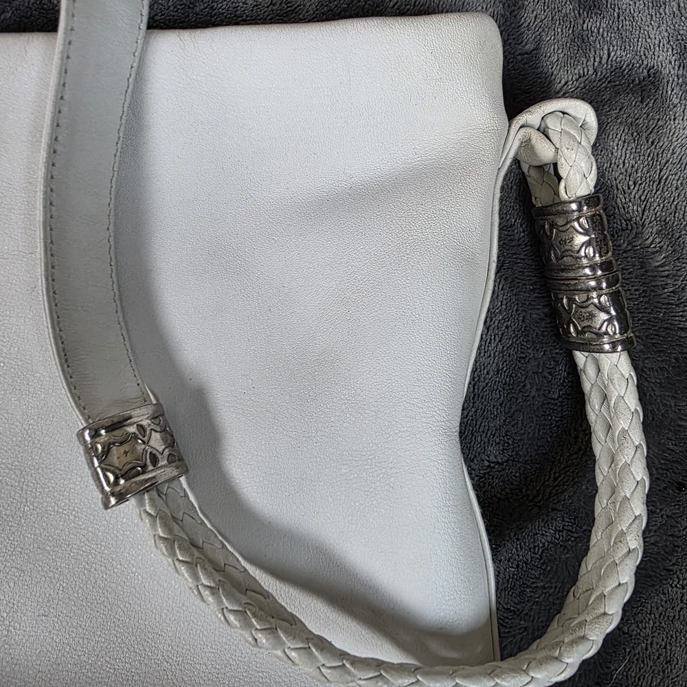 Fossil chic white